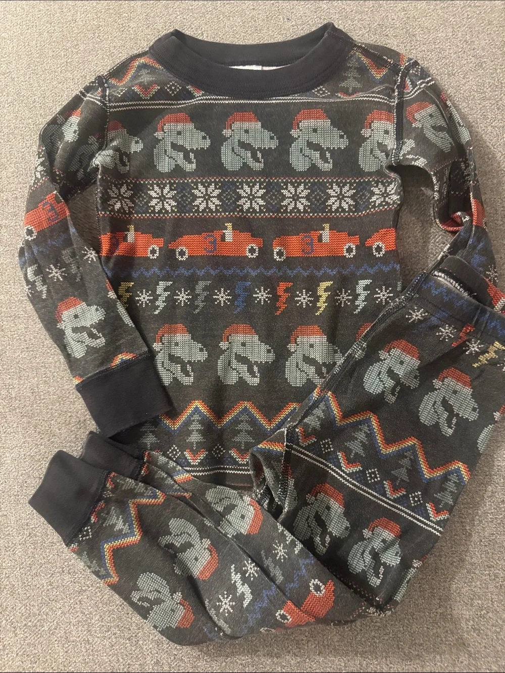 3/$15- Pajamas size 3t